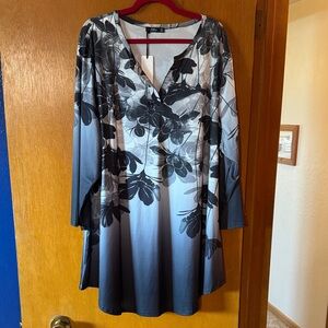 Lily Black and Gray Floral Tunic Top